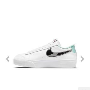Brand new Nike blazers